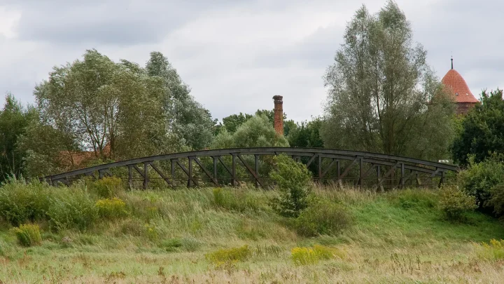 Eisenbahnbrücke der Jeetzeltalbahn bei Dannenberg an der Elbe im Wendland